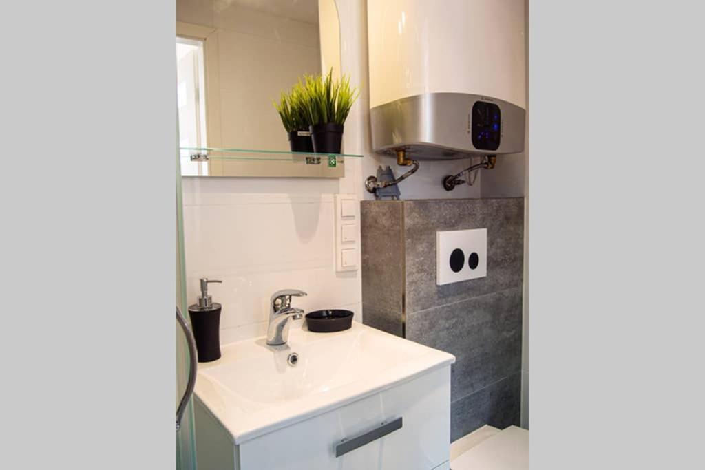 O & O Apartament *